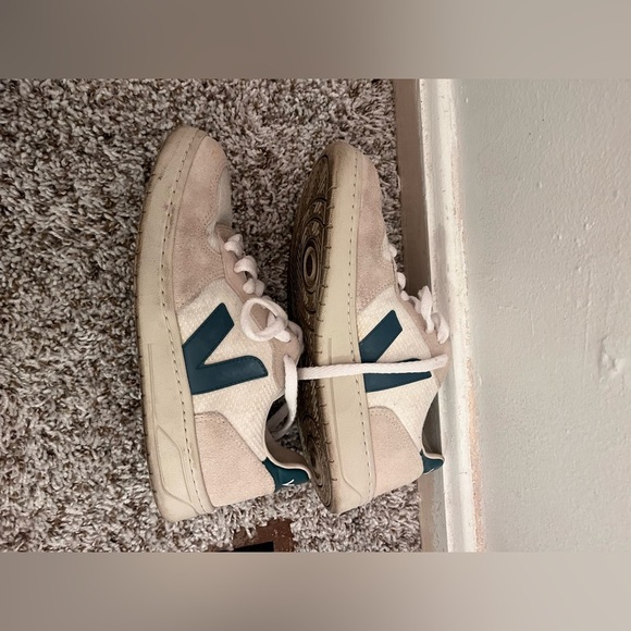 Veja Mixed Leather Low Top Size 6 Green White - Picture 1 of 4